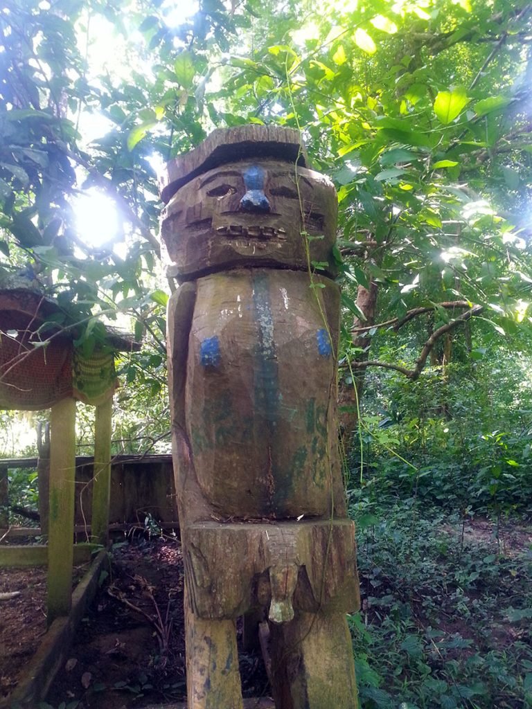 cemetary indigenous ratanakiri