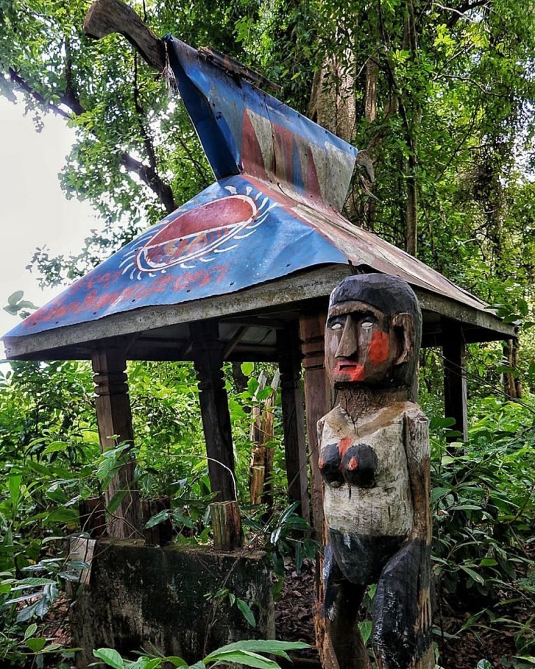 cemetary indigenous ratanakiri