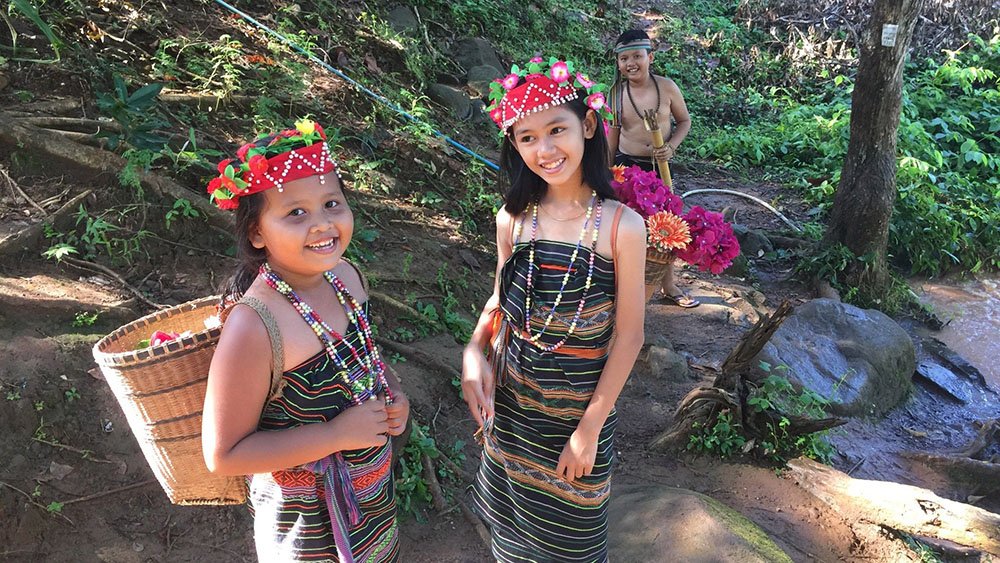 indigenous kids ratanakiri cambodia