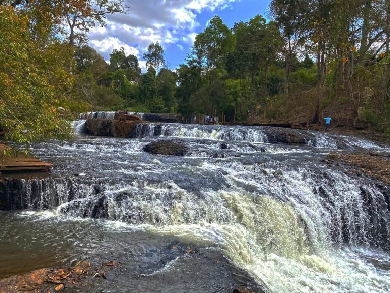 waterfall ou sean lair