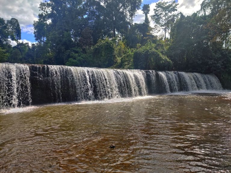 waterfall ou sean lair